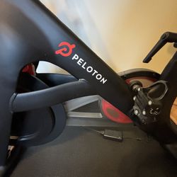 Peloton Bike *great condition*