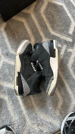 Jordan 3 size 8.5 (selling collection)