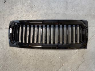Front Grill for 99-04 Ford F-250 Super Duty / 00-04 Excursion