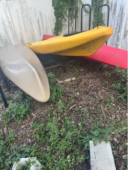 3 kayaks