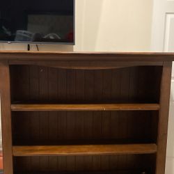 Kids bookshelf 