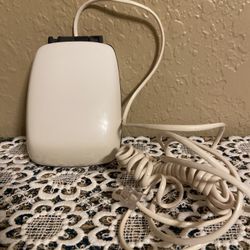 Radio Shack Vintage Seashell Fashion Phone. Model No. 43-830 (white). Pre-owned/used. Item has not been tested. Approximate dimensions 5”x3.5”x1.75  C