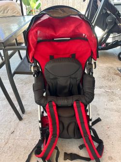 Hiking backpack with baby carrier