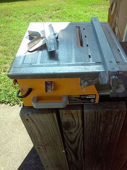 Very handy electric tile saw