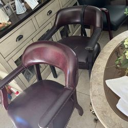 Chairs / Sillas 