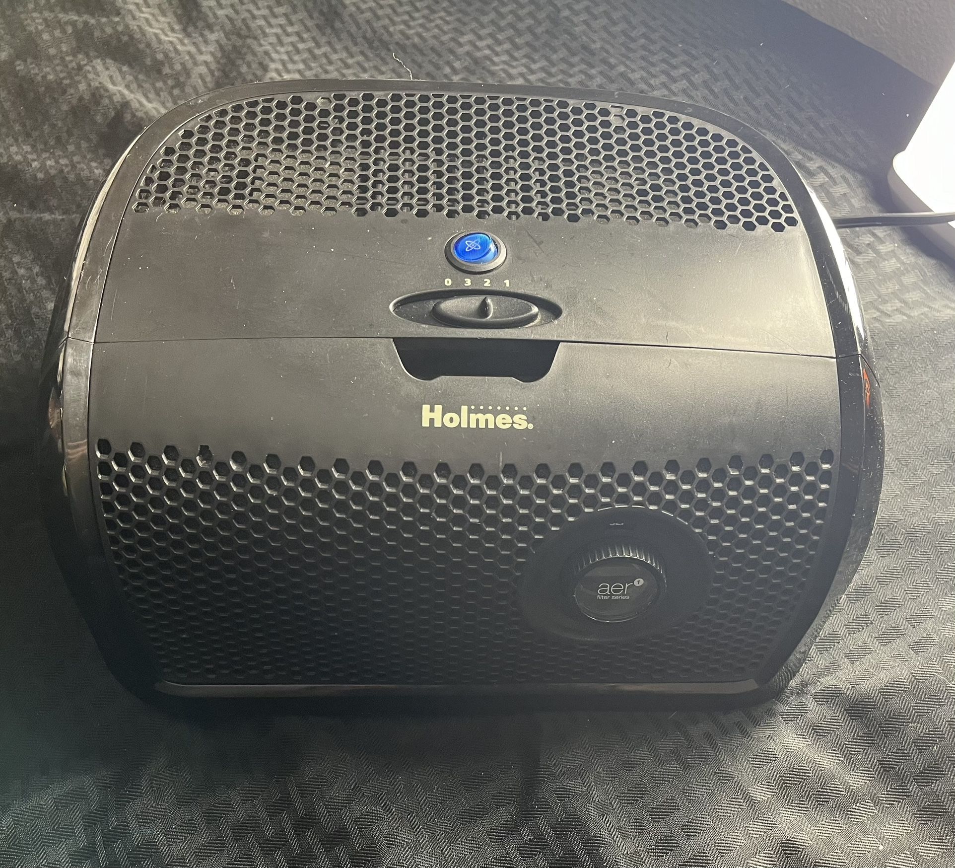 Holmes Desktop HEPA Air Purifier