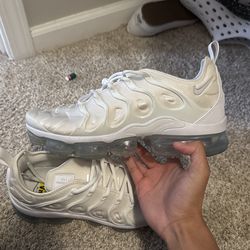 White Vapor Maxes