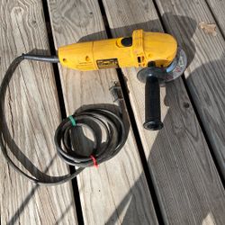 Dewalt 4 1/2 Inch Angle Grinder 
