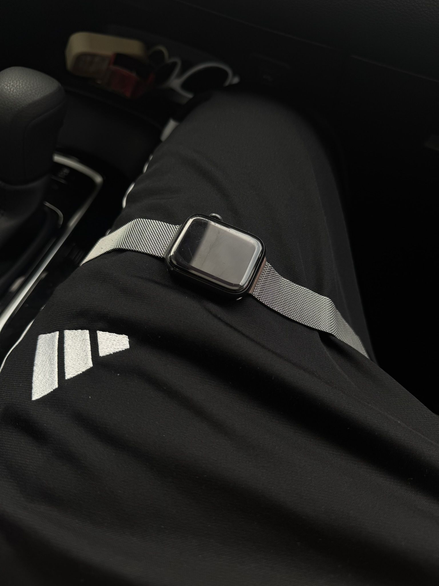 Apple Watch Series 6, 44 mm Aluminum, GPS + LTE.
