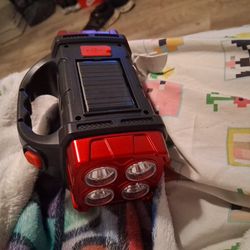 Solar powder flashlight battery bank