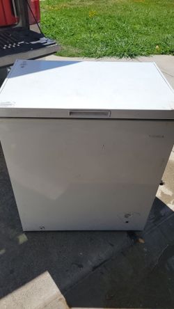 INSIGNIA CHEST FREEZER WORKS GREAT CAN DELIVER ANYWHERE