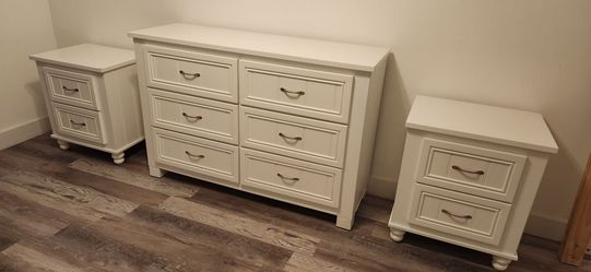 Bedroom set