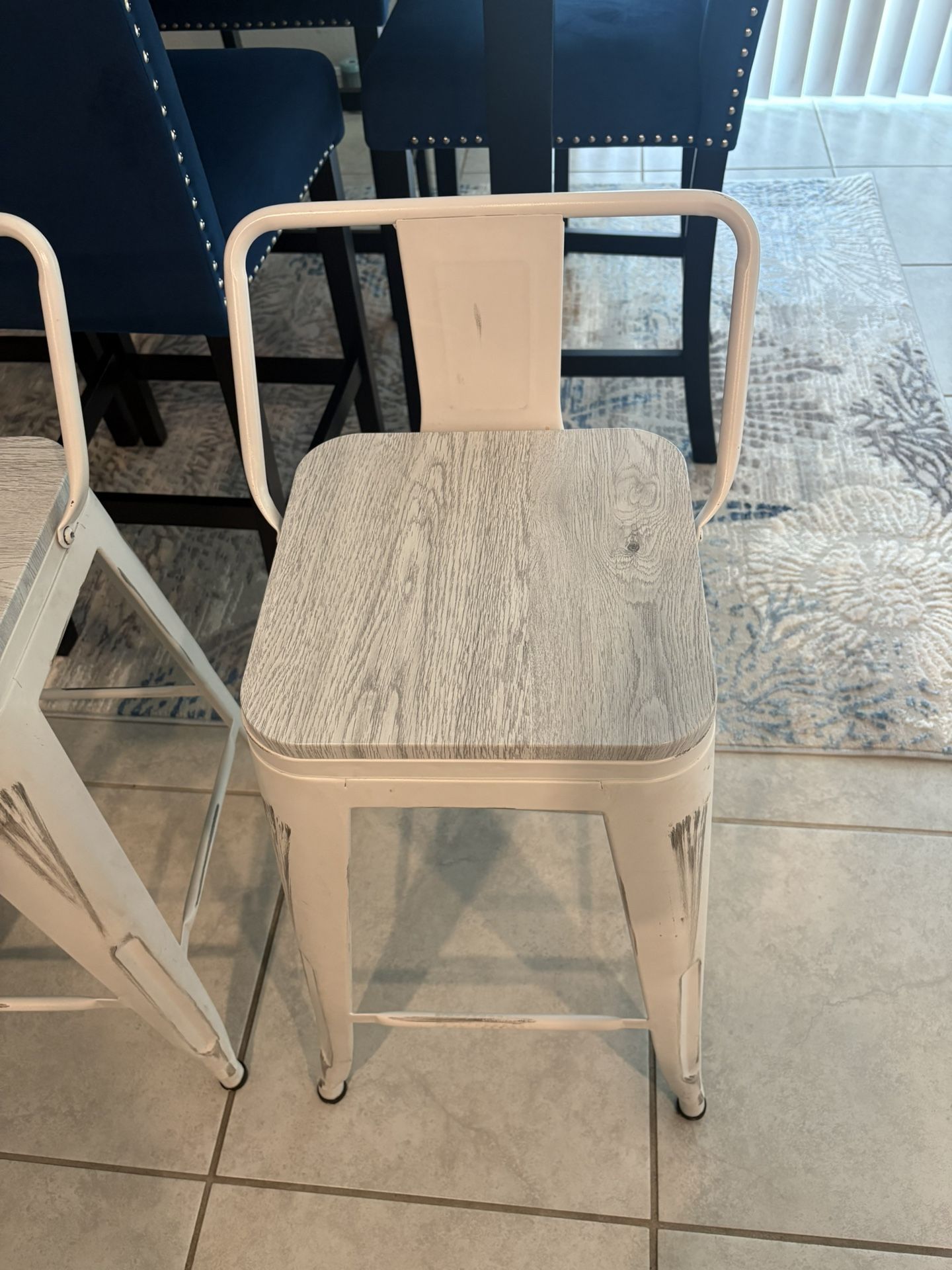 4 Set Counter Stools 
