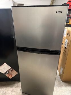 Danby Apartment size refrigerator