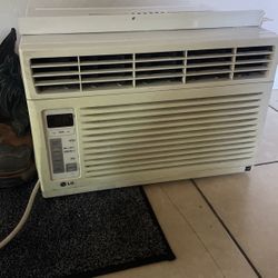Window Mount AC Unit 