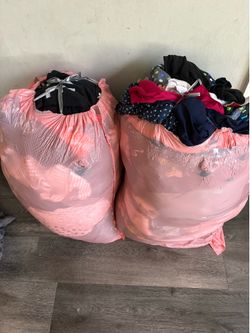 10.00$ each bag, 40 pieces per bag / mixed sizes, women & men GUC