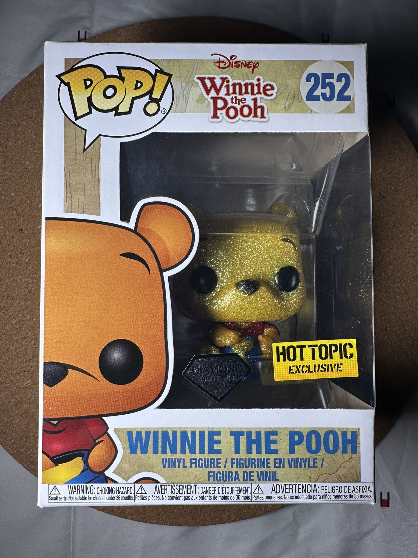 Funko Pop! Winnie the Pooh (Seated) (Diamond Glitter) Hot Topic EXCLUSIVE