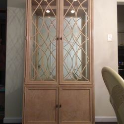 Reduce large curio with 3 glass Shelves Like Brand New! NEW. Price $250