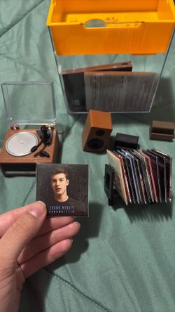 Mini brands vinyl trade