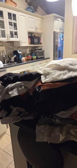 Bag of shirts 33 pieces