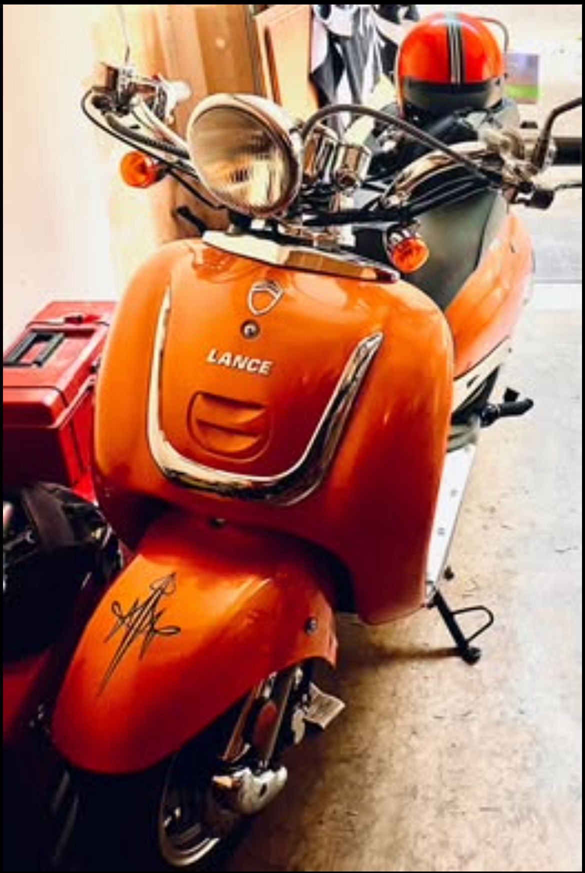 2018 Lance Only 700 Miles Price Drop 1400