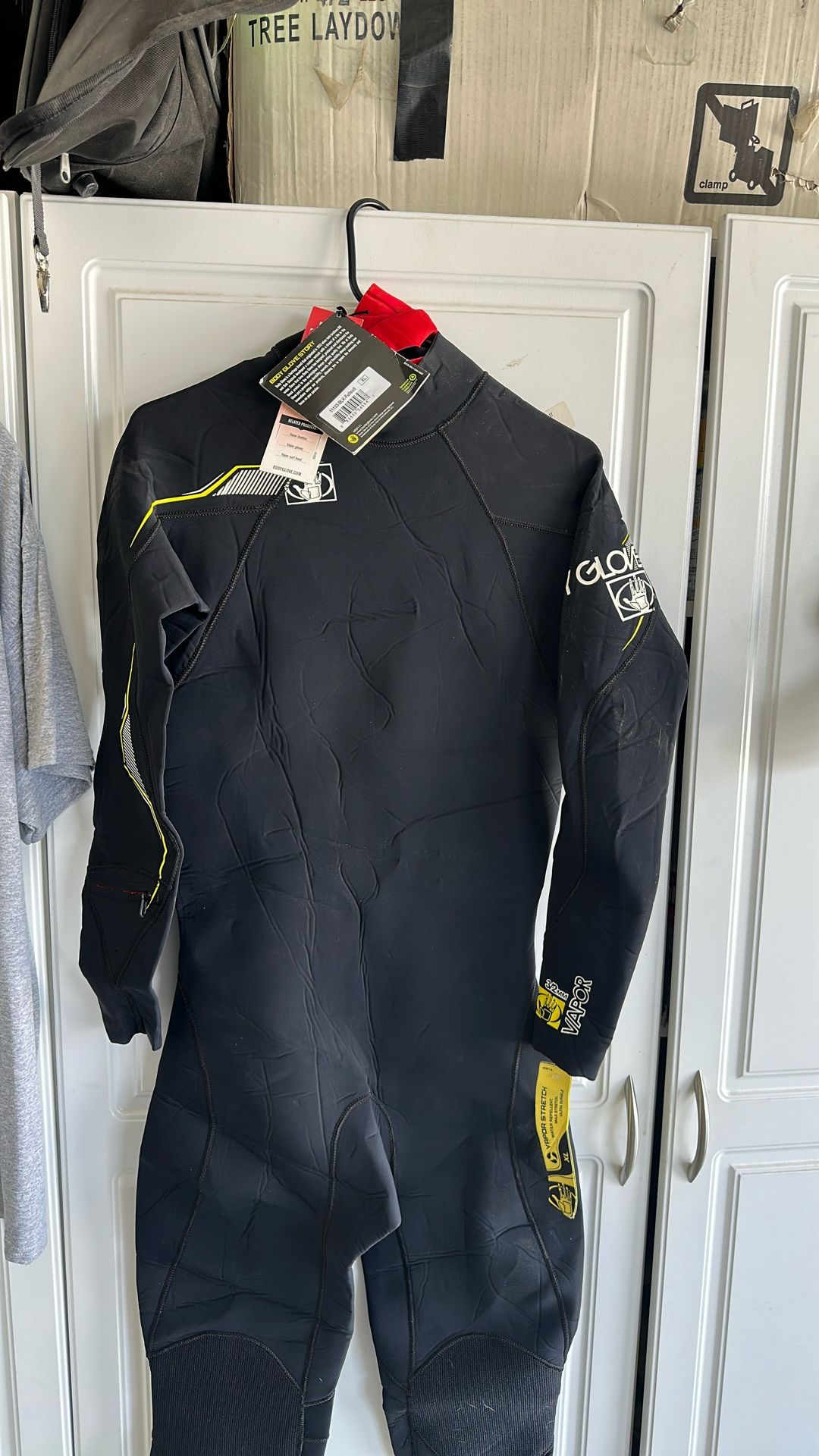 New Body Glove Wetsuit 3/2 MM