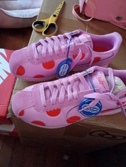 Beautiful brand new Nike shoes