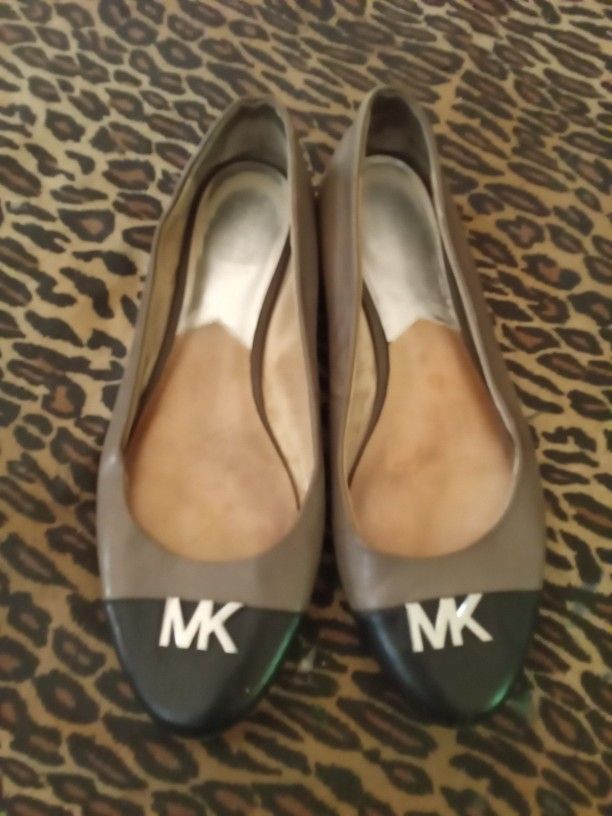 Michael Kors Size 9 Women's Leather Flats