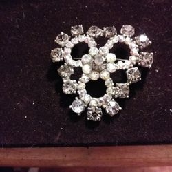 Vintage Rhinestone Brooch