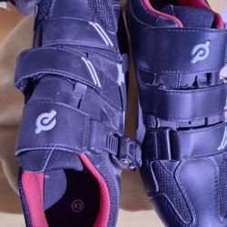 Peloton Size 43 Cycling Shoes