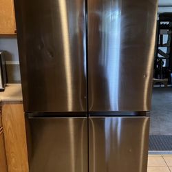 Samsung 4-door Refrigerator 