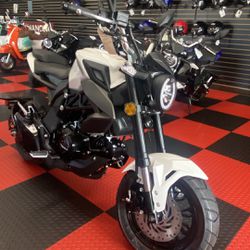 Brand New Wolf 125cc Striker mini motorcycle 