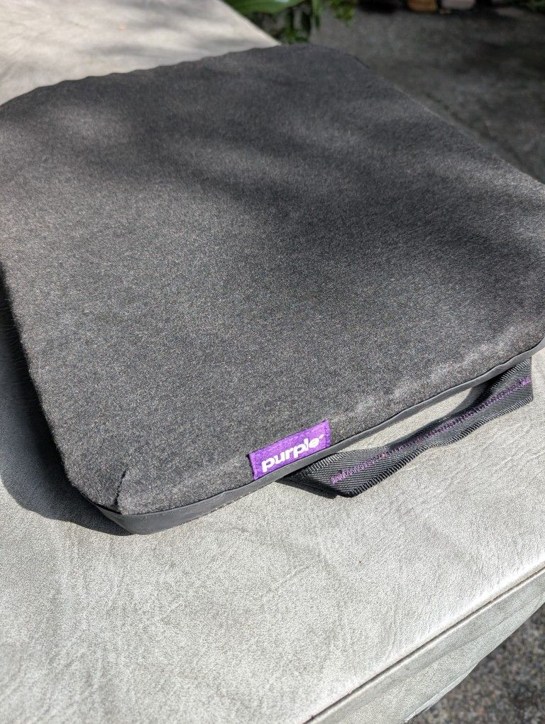 Purple Royal Seat Cushion, Excellent Condition