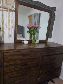 Set of dresser ls with mirror