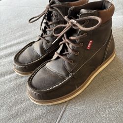 Levi’s Boots Boys Size 6