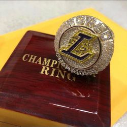 Lakers Championship Ring + Box 