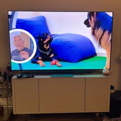 Modern White Media Console / TV Stand – Excellent Condition