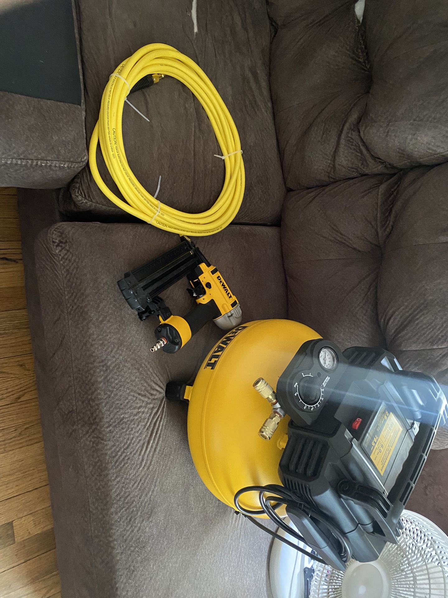 Dewalt Compressor Hose And Finish Nailer .