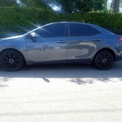 2014 /  Toyota Corolla S