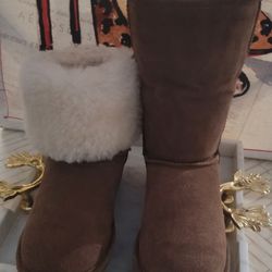 BEARPAW Size 8 Women 