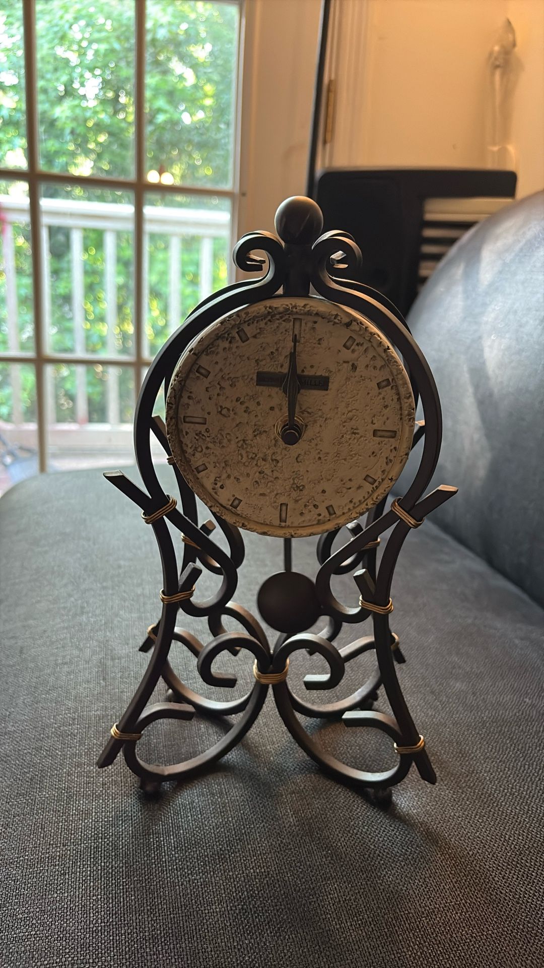 Howard Miller, Clock