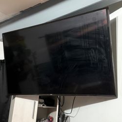 60” Lg 4k Smart Tv