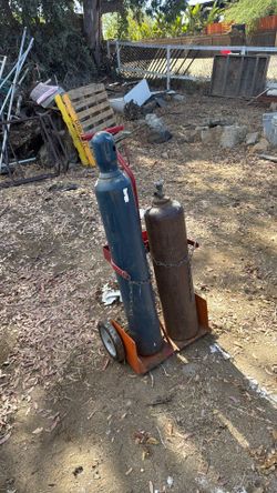 Welding tanks