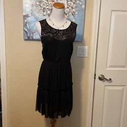 Bottlette Lace Sweetheart Tiered Ruffle Layered Dress