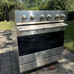Delivered Viking Designer Series Dual Fuel Stainless Steel Range 