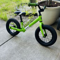 NOVARA ZIPPER KIDS BIKE 12” Wheels 