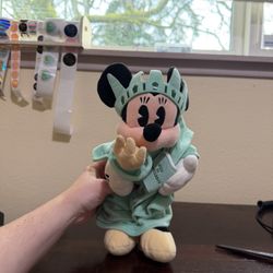 Disney Store New York NY Minnie Mouse Statue of Liberty 12" Plush