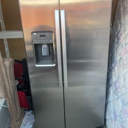 GE Fridge 