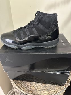 Jordan 11 Retro Cap and Gown 2018 - Size 12