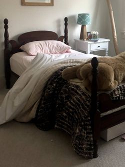 Vintage Mahogany Twin Bed